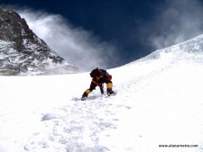 Fixing the Rope of the Lhotse Face