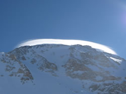 Lenticular cloud oer Seanli summit - click to enlarge.