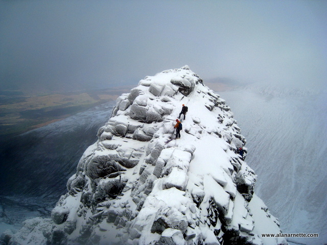 The Great Tower on Ben Nevis. Click for report