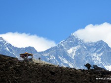 Plumes off Everest and Lhotse